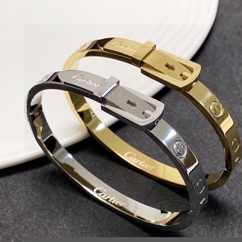 Ca*t*er bracelets